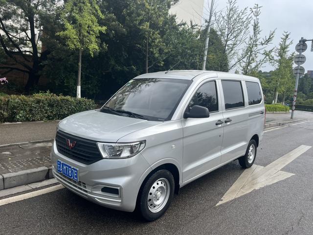 Wuling Hongguang V 2022 1.5L Jinjin Version Hydraulic Booster