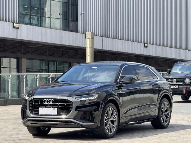 Audi Q8 2022 55 TFSI Pegasus Dynamics