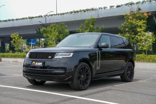 Range Rover 2023 3.0 L6 400PS Centurion Seven Seat Plus