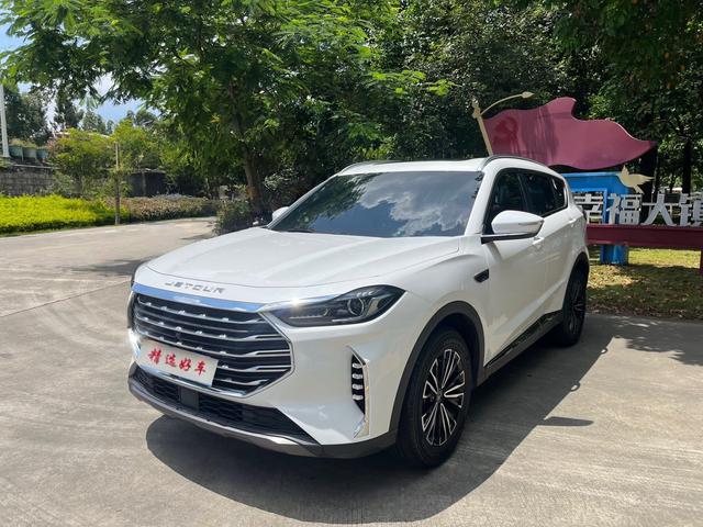 Jietu X70 PLUS 2021 facelift 1.5 T DCT Mountain Pro 7 seats