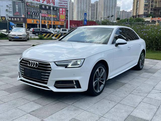 Audi A4L 2018 30th anniversary model 40 TFSI aggressive type