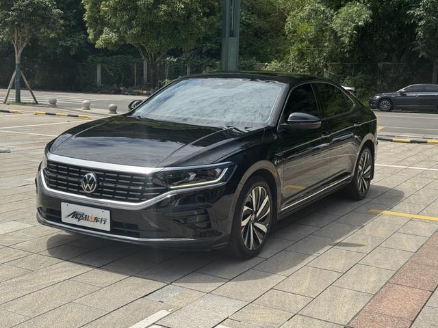 Passat 2022 330TSI Deluxe