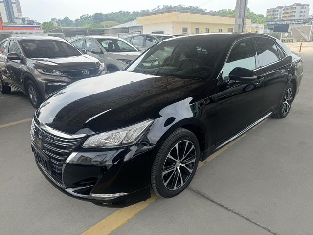 Crown 2018 2.0T Style Edition
