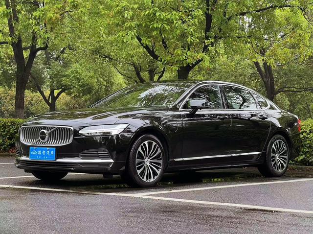 Volvo S90 PHEV 2024 T8 four-wheel drive long battery life Zhiyi Deluxe Edition