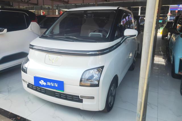 Wuling Air ev Clear Sky 2022 four-seater Standard edition