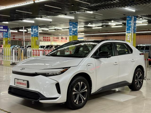 GAC Toyota Platinum Wisdom 4X 2024 615 MAX Version