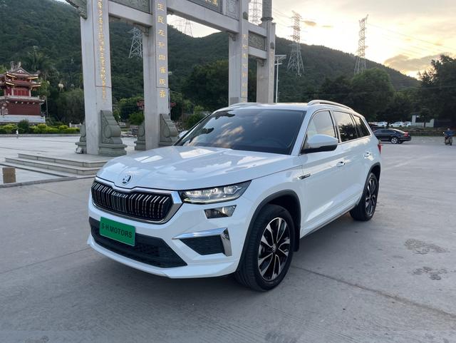 Kodiak 2022 model ZI330 7-seater two-wheel drive luxury edition
