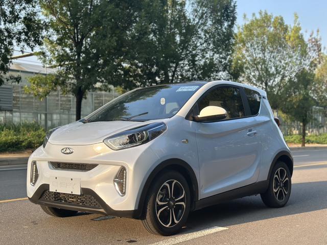 Little Ant 2022 300,000 Ant Pink Model Sweetened Lithium Ternary 28.8kWh 30kW 301km