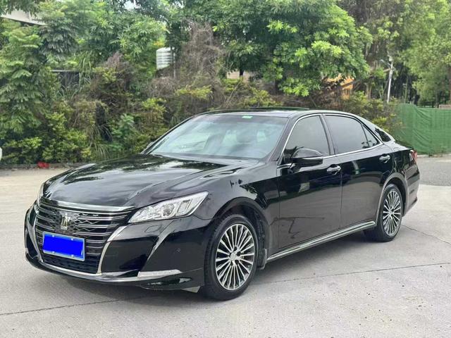 Crown 2018 2.0T Sport
