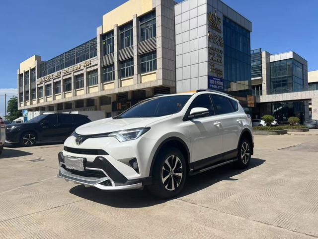RAV4 RAV4 2016 2.0L CVT 2WD Urban Edition
