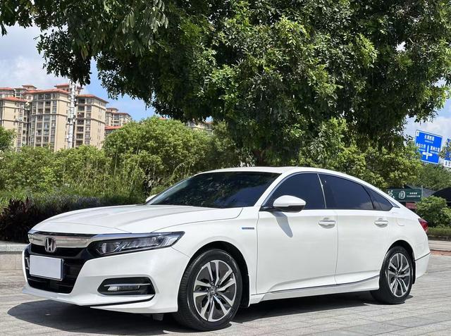 Accord 2022 Razor-Hybrid 2.0L Sharp Leader Edition