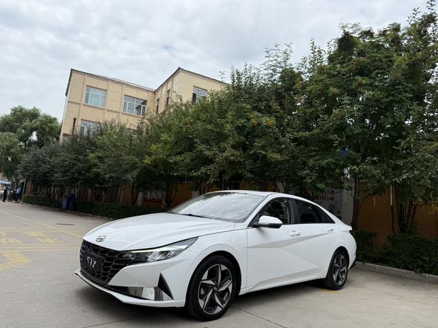 Elantra 2021 1.5L CVT LUX Premium