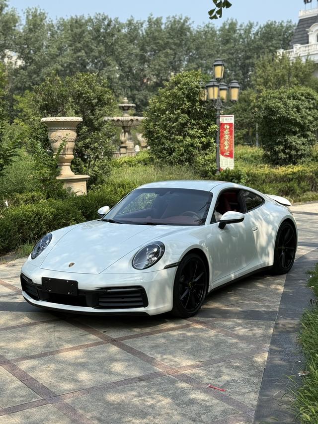 Porsche 911 2023 Carrera 3.0T