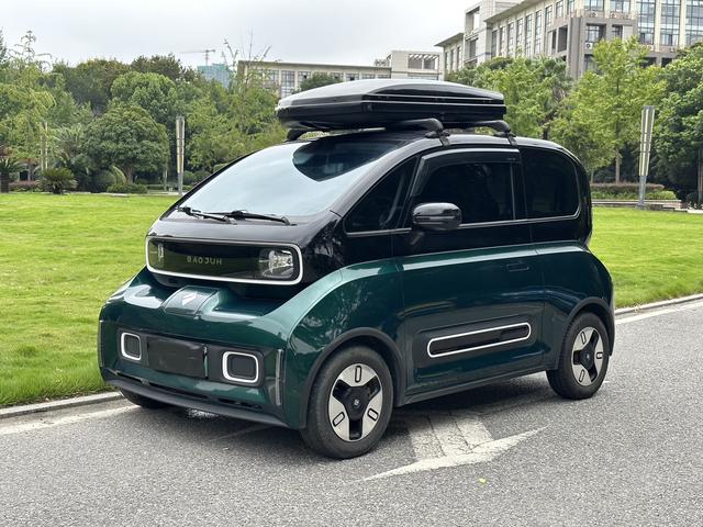 Baojun KiWi EV 2022 Artist Light Edition Lithium Iron Phosphate