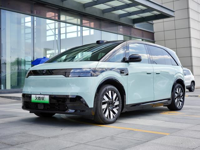 ZEEKR MIX 2025 102kWh long battery life Smart Driving version