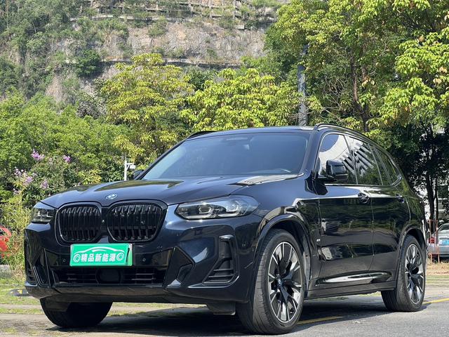 BMW iX3 2022 Genesis
