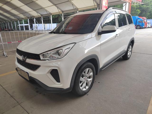 Wuling Hongguang PLUS 2020 1.5L manual Standard Operating vehicle 7 seats