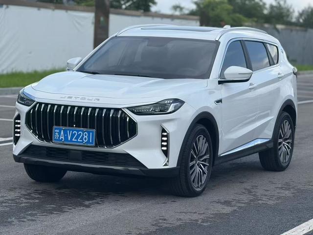 Jietu X70 PLUS 2023 1.5T DCT Brave PLUS 5 seats