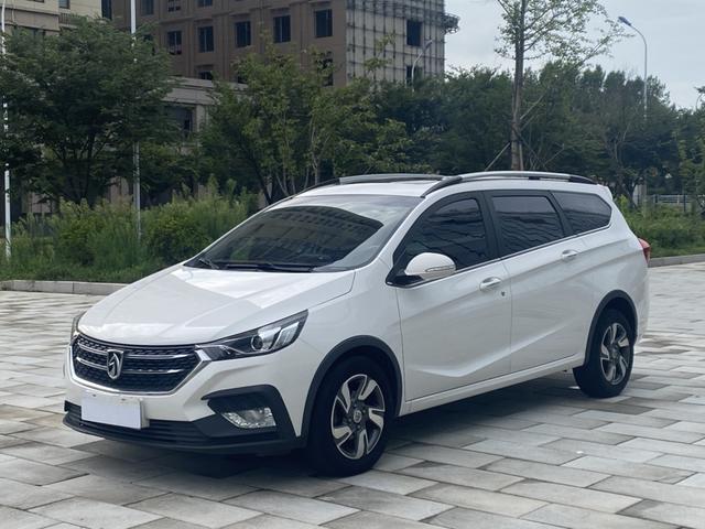 Baojun 310W 2018 1.5L automatic luxury National V