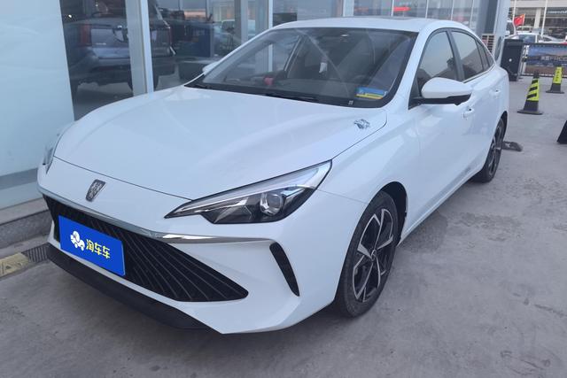 RW i5 2023 1.5L CVT Premium Edition
