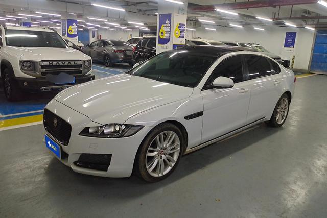 Jaguar XFL 2020 2.0T P200 2WD Race Flag Edition