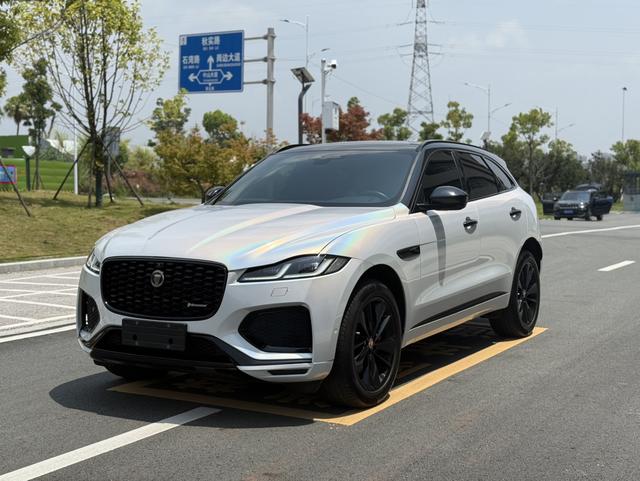 Jaguar F-PACE 2022 P250 R-Dynamic BLACK