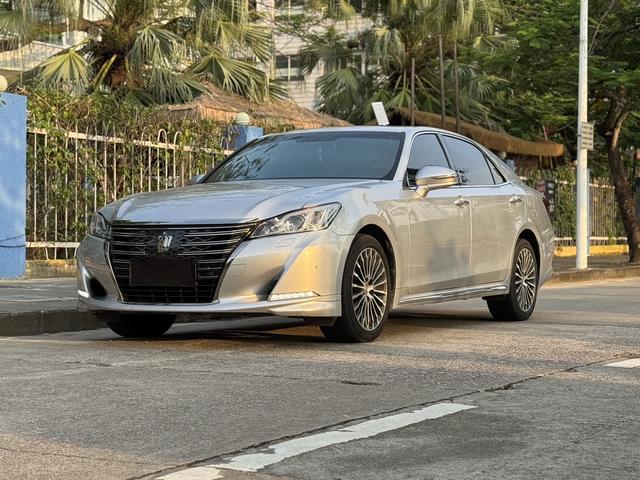 Crown 2018 2.0T Sport