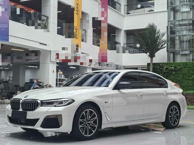 BMW 5-Series PHEV 2022 SECOND MODEL 535Le M Sport Package