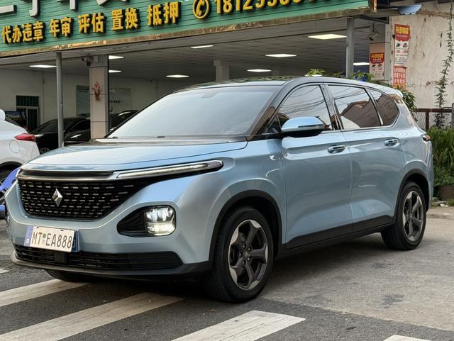 Baojun RM-5 2019 1.5T CVT 24-hour online luxury 7-seater
