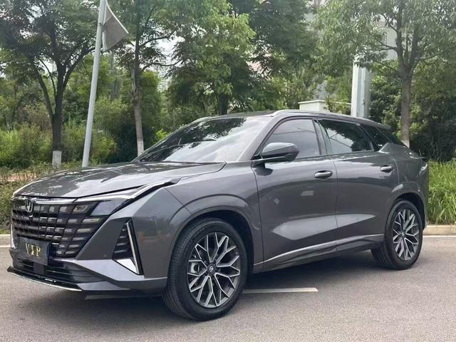 Changan UNI-Z 2025 1.5T DCT Premium Type
