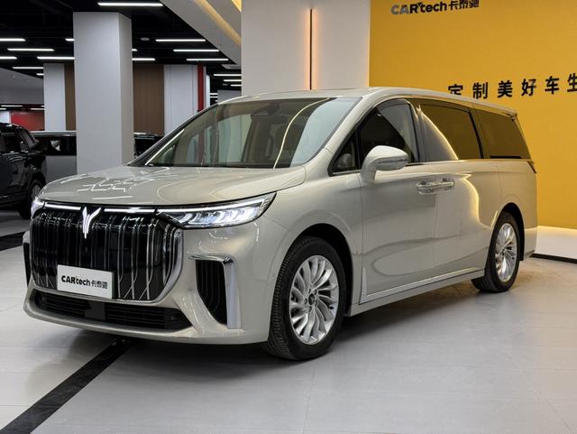 Arcturus Dreamer EV 2022 0 Carbon Edition Home