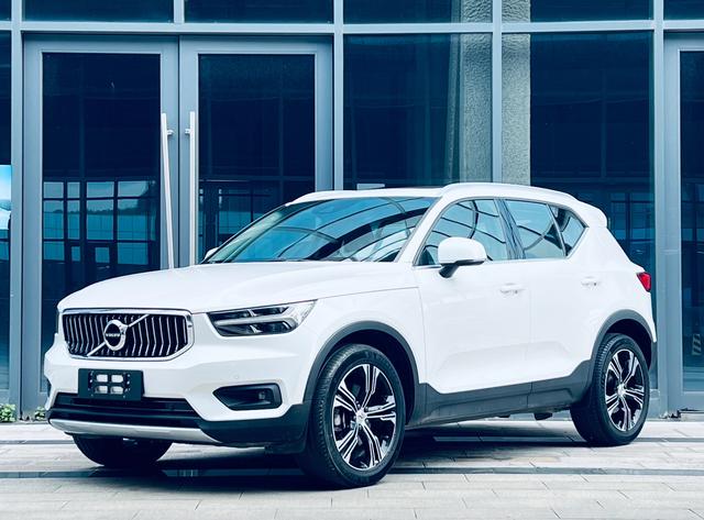 Volvo XC40 2021 T4 4WD Intelligent Luxury Edition