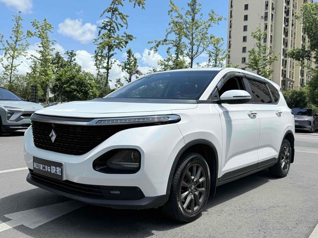 Baojun RM-5 2019 1.5L manual 24-hour online elite 5-seater