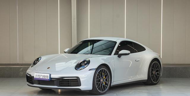 Porsche 911 2023 Carrera 3.0T