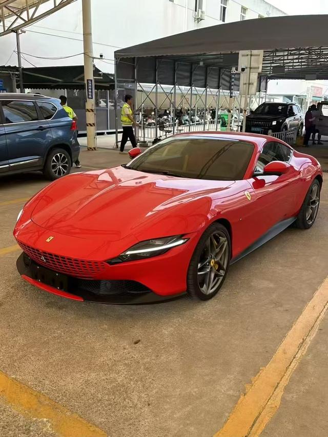 Ferrari Roma 2020 3.9T V8