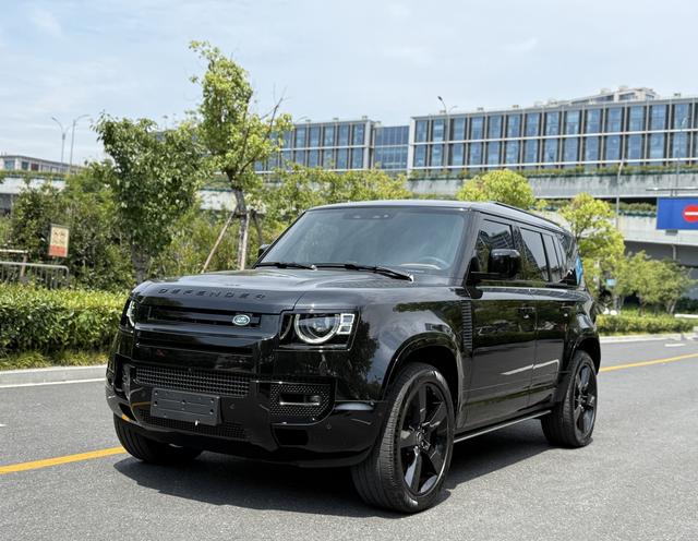Defender 2024 90 3.0T P400 HSE