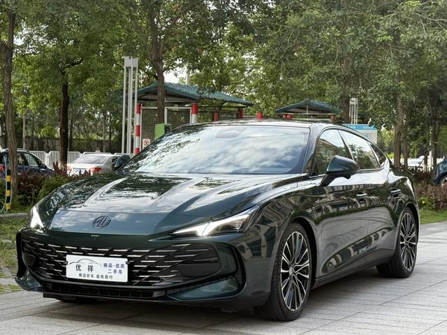 MG7 2023 2.0T automatic Beauty Hunting Luxury Edition