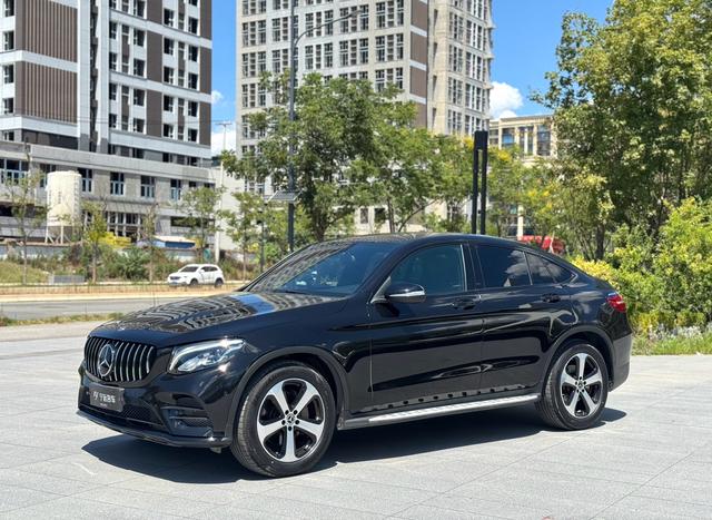 Mercedes-Benz GLC Coupe 2018 GLC 200 4MATIC Coupe SUV
