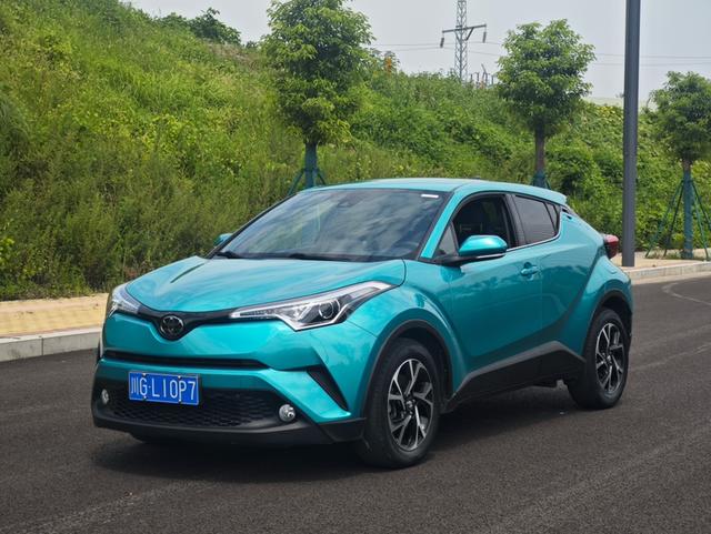 Toyota C-HR 2018 2.0L Leader Edition State V