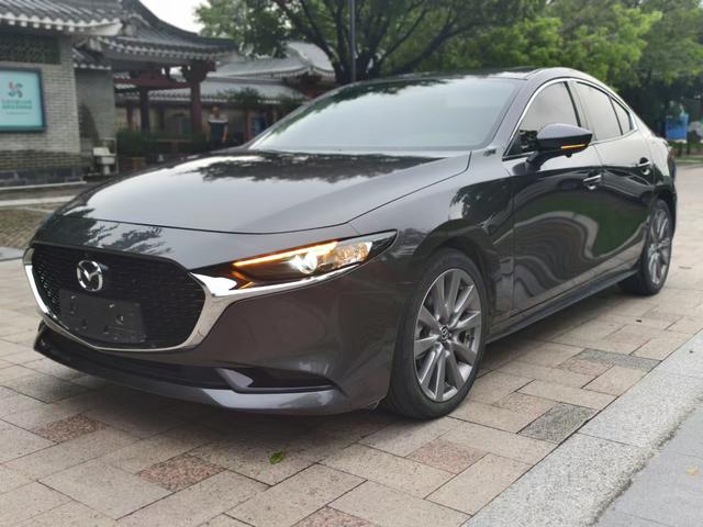 Mazda3 Enclave 2021 2.0L Auto Premium Edition
