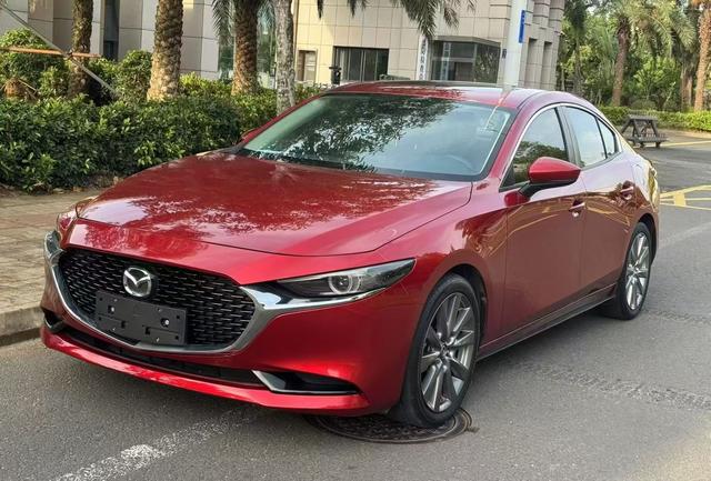 Mazda3 Enclave 2020 2.0L Automatic Premium Edition