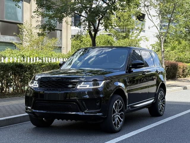 Range Rover Sport 2022 Model 3.0 L6 Yao Black Version