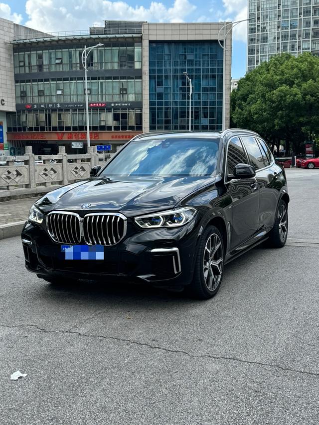 BMW X5 2022 Modified xDrive 40Li M Sport Package