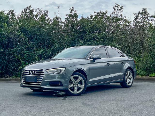 Audi A3 2020 Limousine 35 TFSI Aggressive National VI