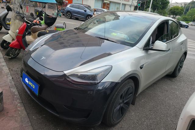 Model Y 2024 rear-wheel drive version