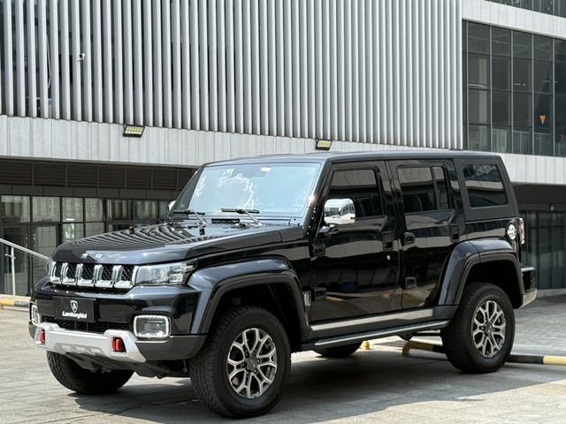 Beijing off-road BJ40 2023 2.0T automatic four-wheel drive city Hunter edition knight type