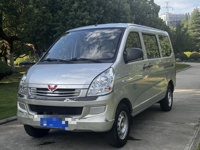 Wuling Rongguang 2023 Model 1.5L S Basic Type 5/7 Seat