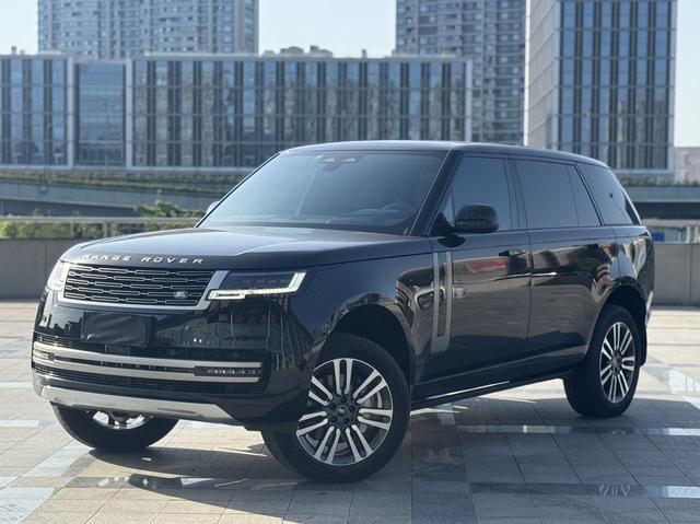 Range Rover 2024 3.0 L6 400PS Centurion Plus 7-seater