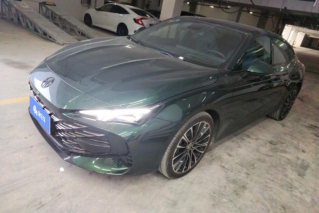 MG7 2023 2.0T Automatic Beauty Hunting Exclusive Edition
