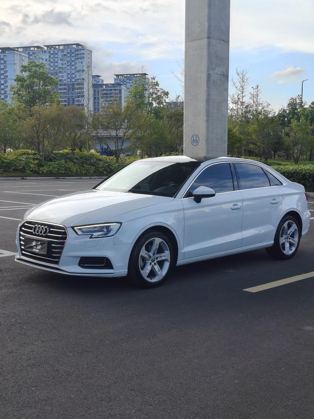 Audi A3 2020 Limousine 35 TFSI Style National VI